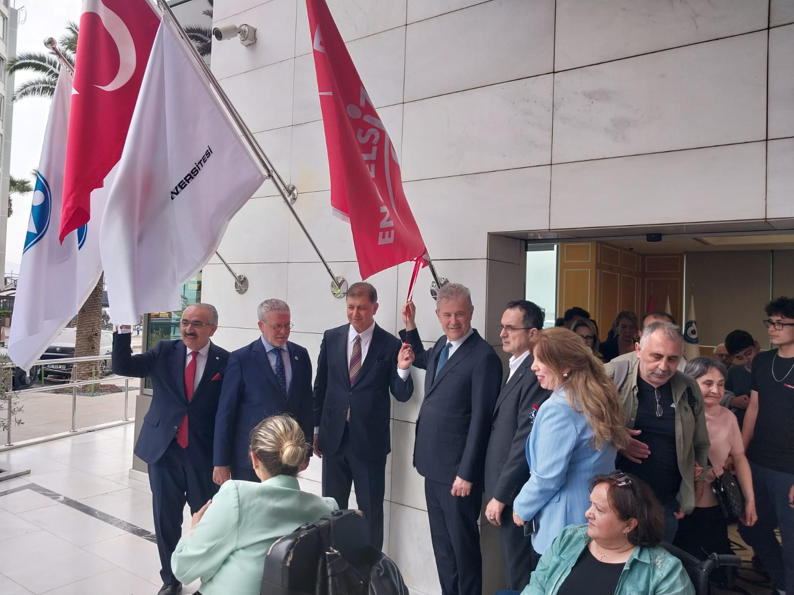 İzto’ya 'engelsiz' gurur: 3 yıldızlı kırmızı bayrak çekildi