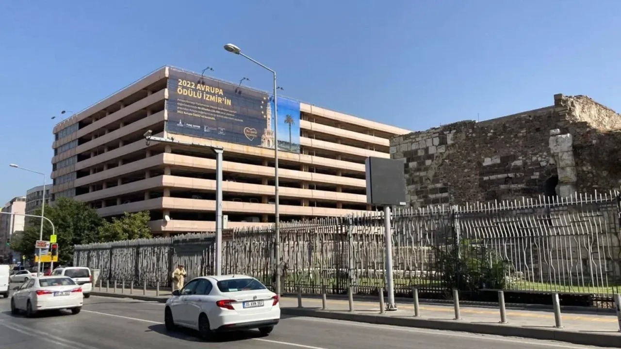 Büyükşehir'den 'Çankaya Katlı Otopark' iddialara yanıt: "Keyfi değil riskli yapı kararı"