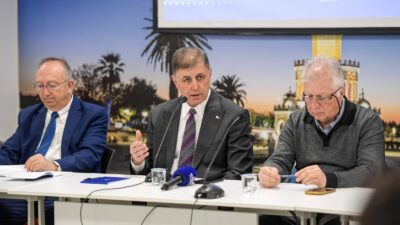 Kamu, özel sektör ve akademiyi aynı masada buluşturan Cemil Tugay,