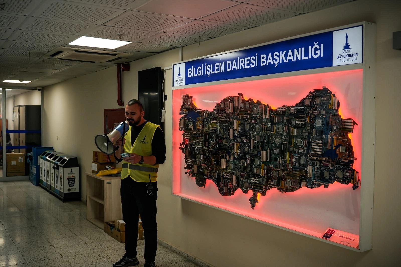 İzmir Büyükşehir’den "Sıfır Hata" tatbikatı! Alevler arasından kurtuluş