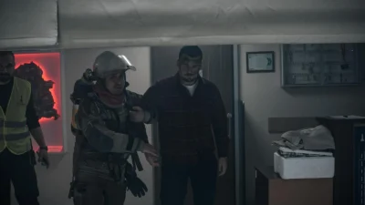 Afet İşleri ve İtfaiye ekiplerinden koordineli operasyon! Personel, binadan tahliye