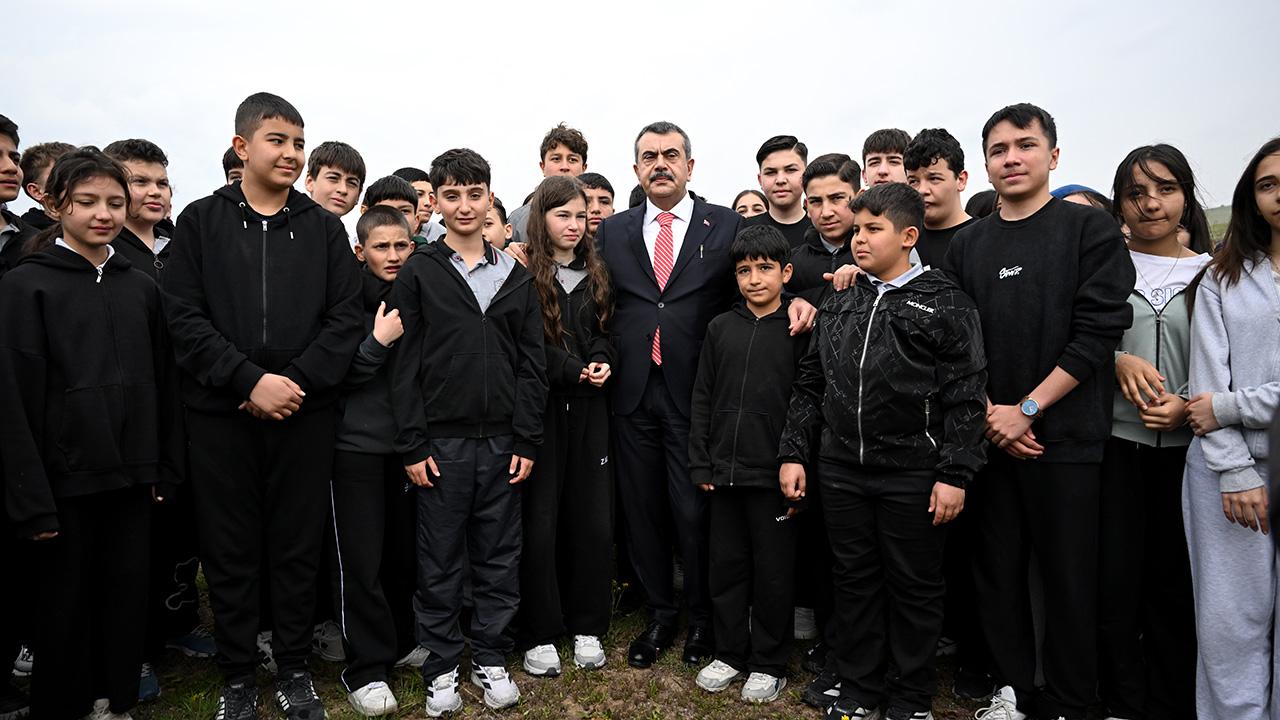 Okullarda güvenlik alarmı: Bakan Tekin, İçişleri ve Adalet Bakanlığı ile ortak planı açıkladı!