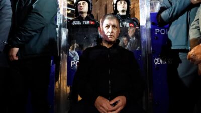 İzmir Büyükşehir Belediye Başkanı Dr. Cemil Tugay, Vakıflar Genel Müdürlüğü'ne