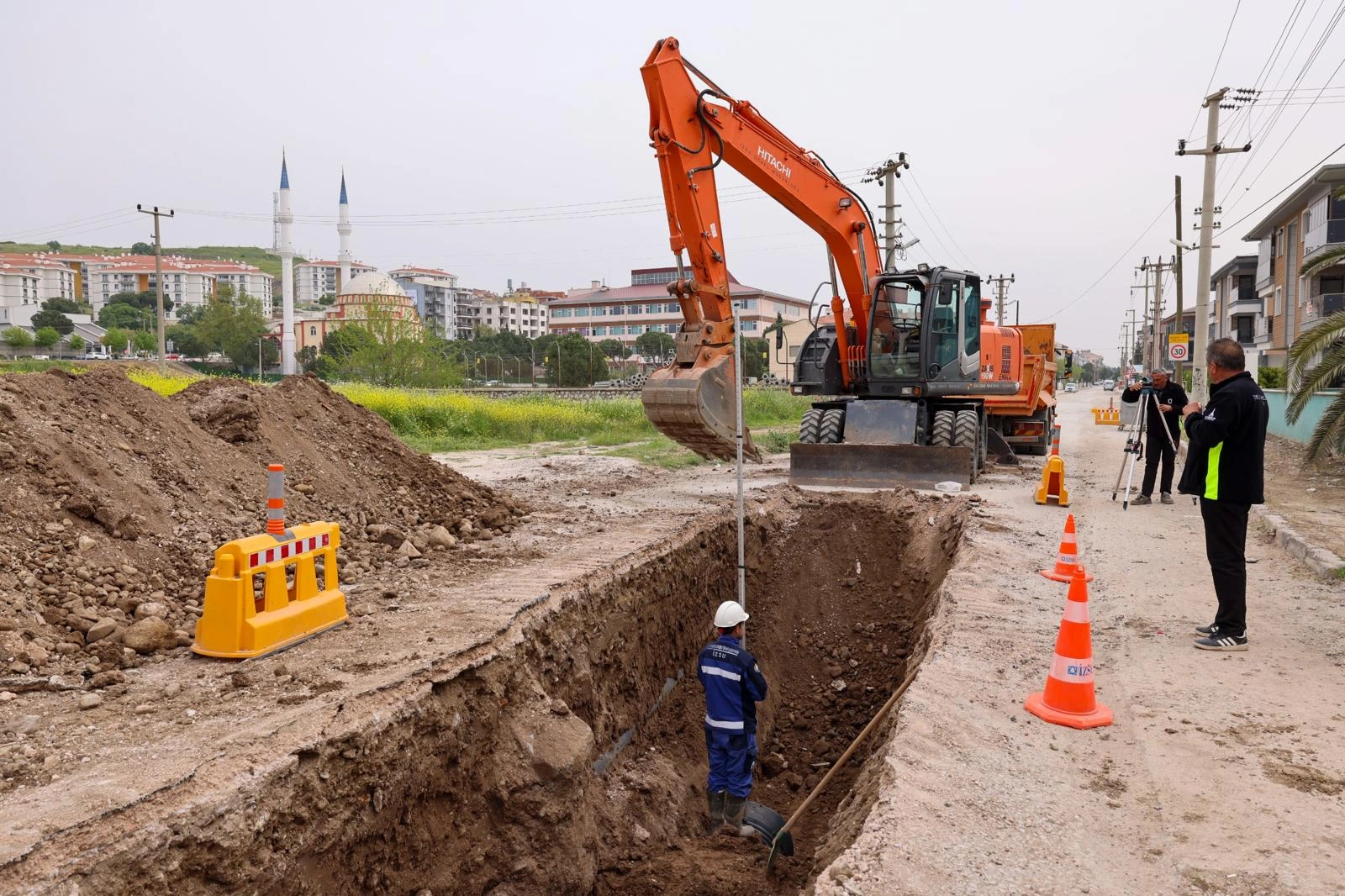 Bergama’da altyapı seferberliği: 75 kilometrelik hatla su sorunu tarihe karışıyor