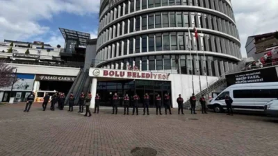 Tanju Özcan'ın tutuklanmasının ardından devam eden soruşturmada sular durulmuyor. Leyla