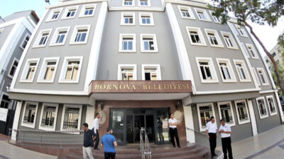 İstanbul merkezli yürütülen rüşvet operasyonu kapsamında tutuklanan ve görevden uzaklaştırılan