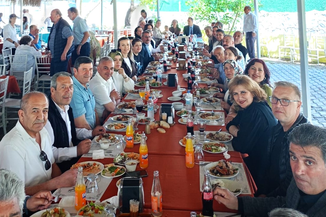 Bornova Muhtarlar Akademisi’nden anlamlı final: Selçuk’ta tarih ve motivasyon buluşması