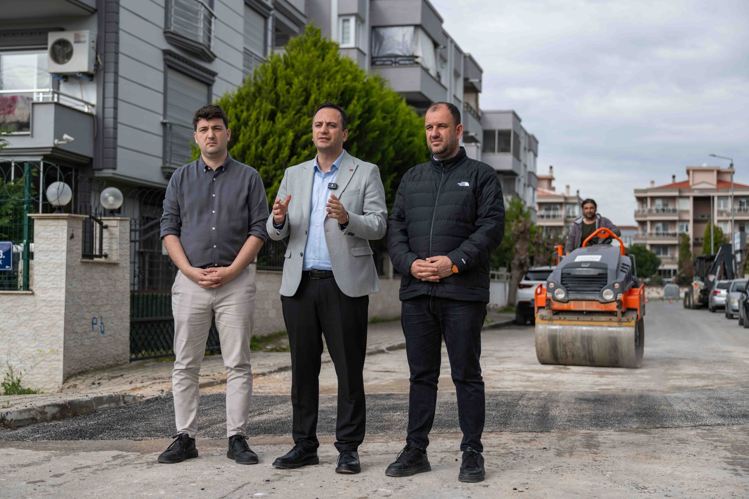 Bornova’da yol seferberliği: 90 günde 722 çukura müdahale