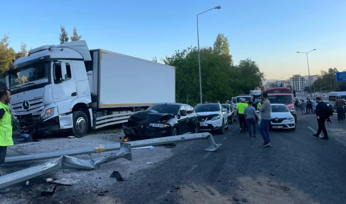 HABER MERKEZİ-Bornova ilçesi İstanbul Caddesi üzerinde dün yaşanan ve tüm