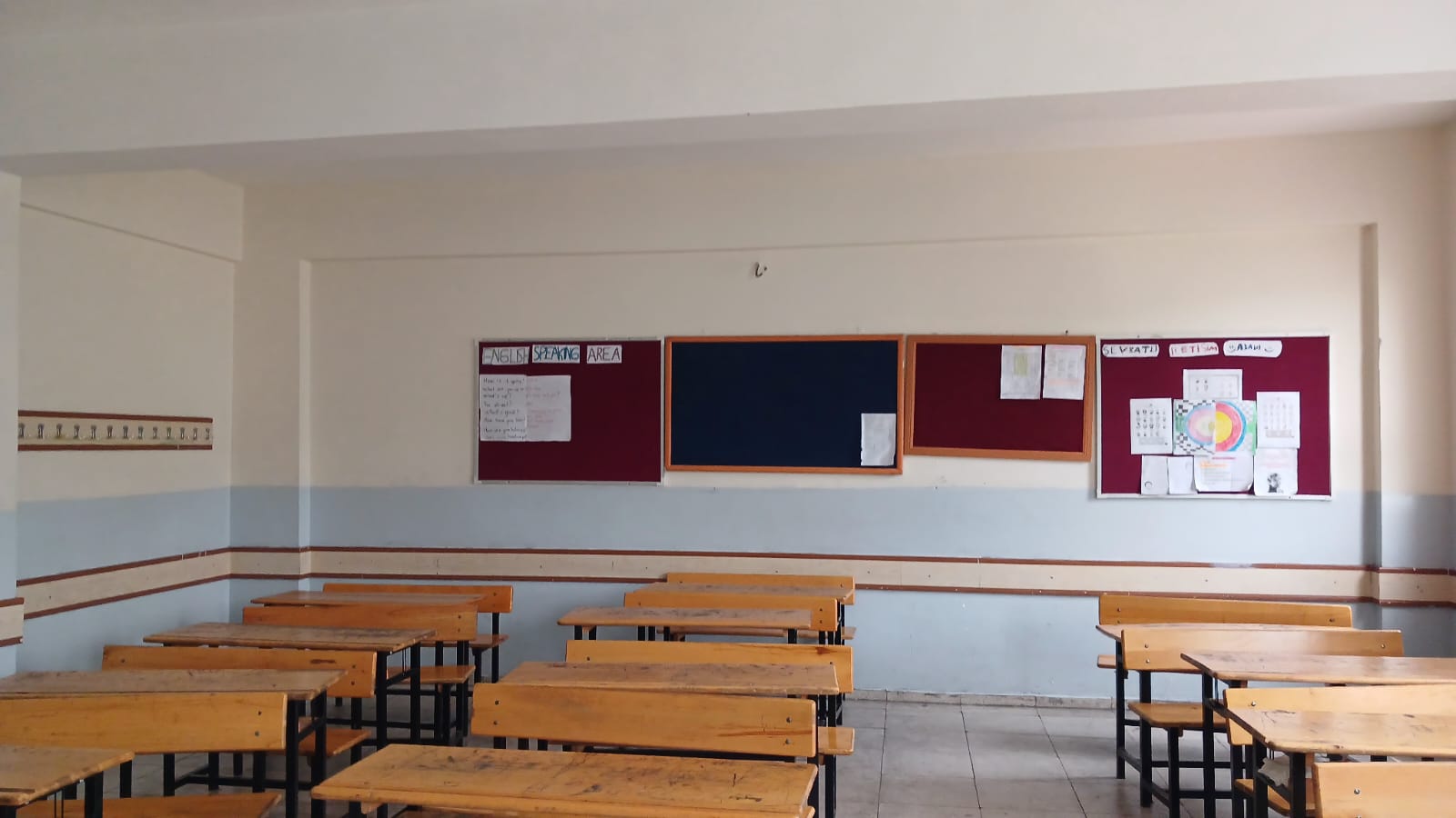 İzmir'de 7 eğitim sendikası 'şiddete karşı' birleşti: 'Üzüldük, kınadık demeyin; önlem alın'