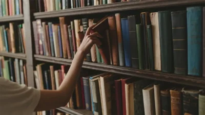 Buca Belediyesi, ilçede okuma kültürünü yaygınlaştırmak için "Kitap Değişim Günleri"