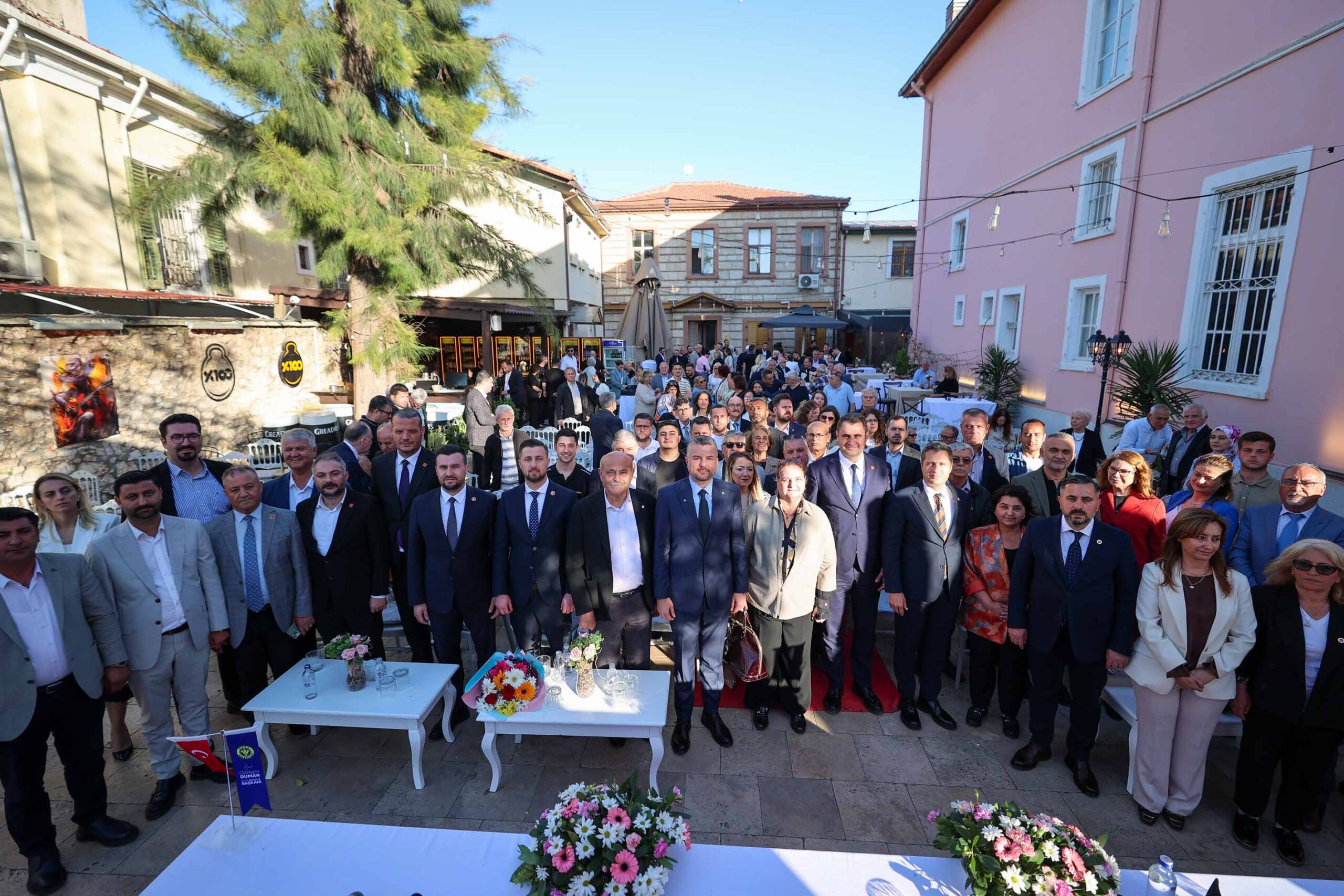 Buca’dan Balkanlar’a gönül köprüsü: Pembe Köşk’te kardeşlik rüzgarı esti!