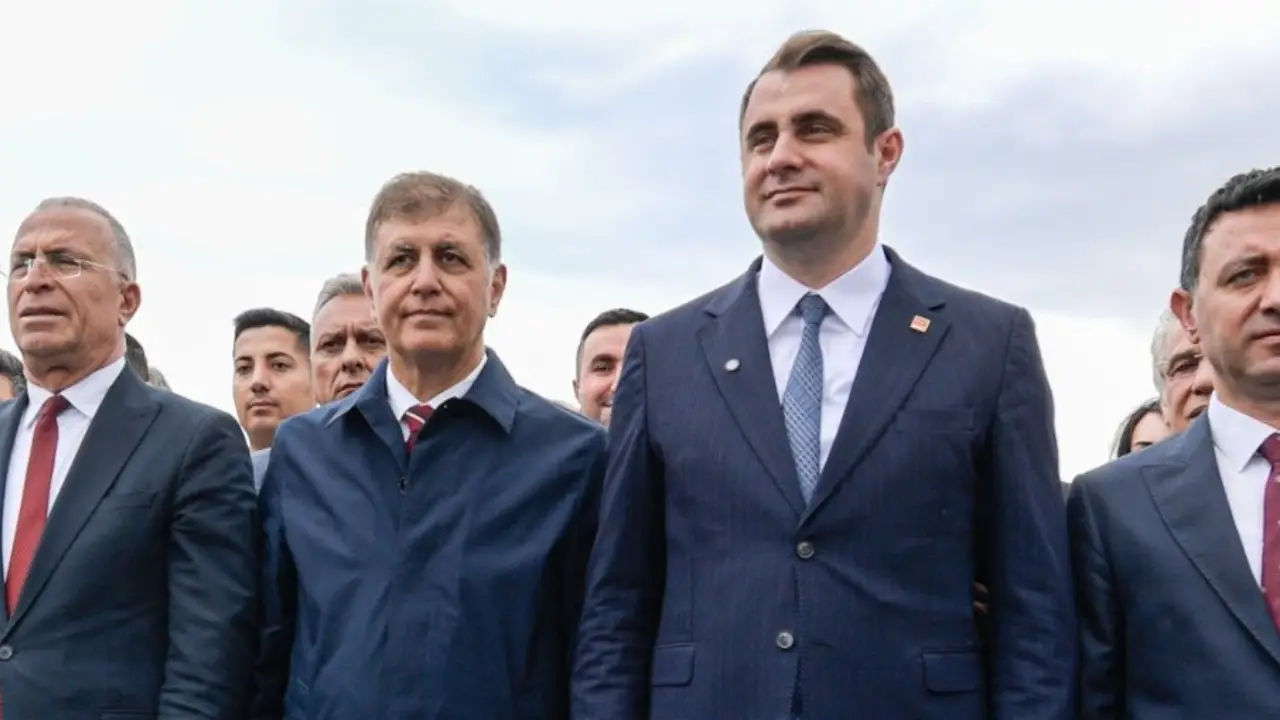 Tugay'ın 'ayrı tören' tepkisine Güç tam destek verdi: CHP İzmir'den 19 Mayıs için 'ortak kutlama' girişimi