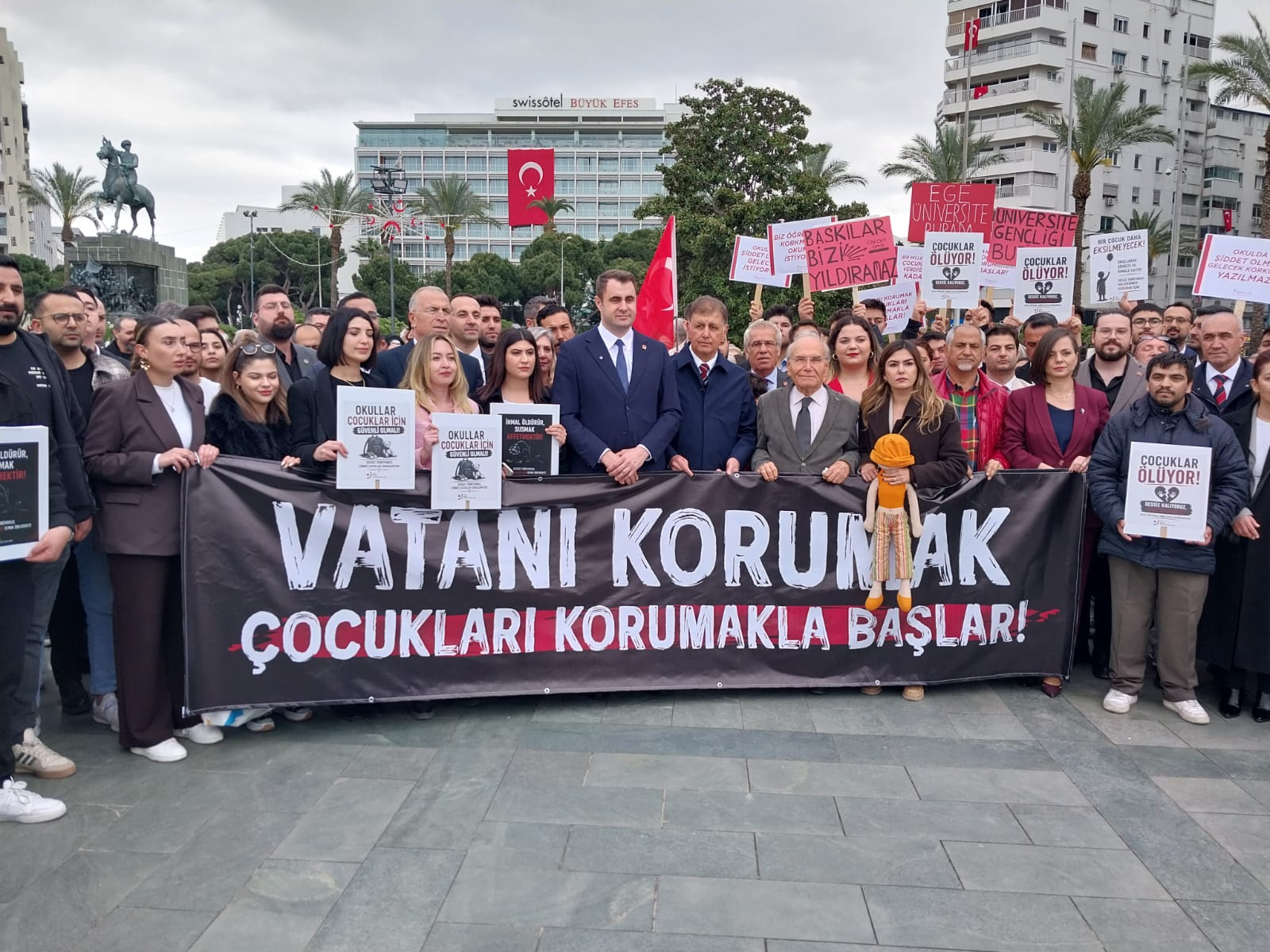 Tugay’dan CHP örgütüne ‘Sathı Müdafaa’ çağrısı: "O satıh bütün İzmir’dir!"