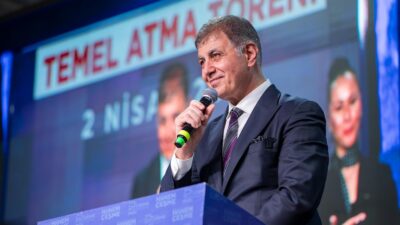 İzmir’in tatil cenneti Çeşme, bu kez lüks villalarla değil, Türkiye’de