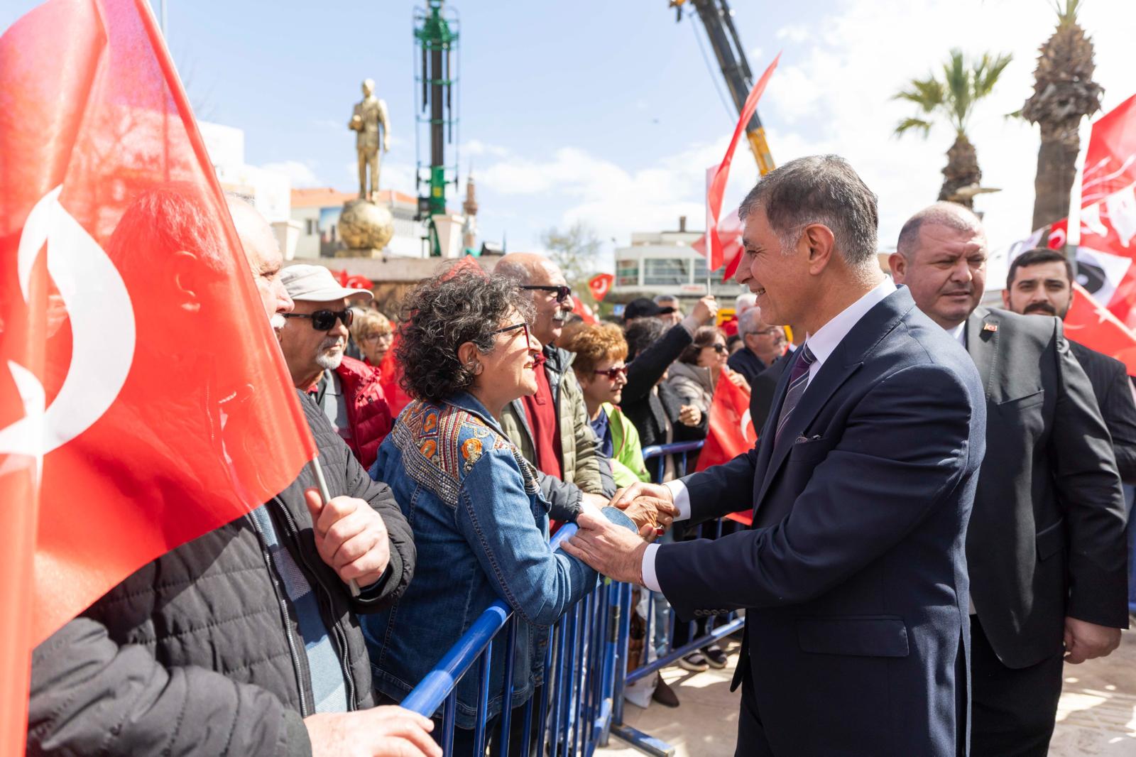 Başkan Tugay Urla’da konuştu: İzmir CHP’li başkanlarıyla hizmetin şehridir
