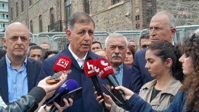 Meslek Fabrikası önündeki "Adalet Nöbeti" dördüncü gününde sürerken, kriz dijital