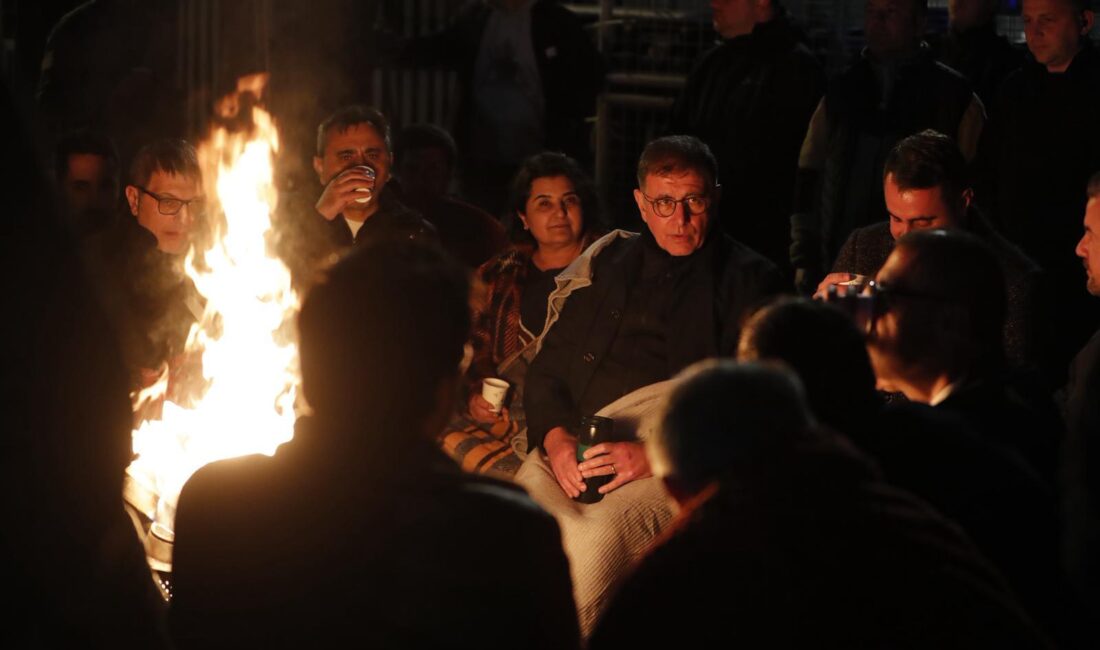 Vakıflar Genel Müdürlüğü tarafından tahliye edilmek istenen tarihi Meslek Fabrikası