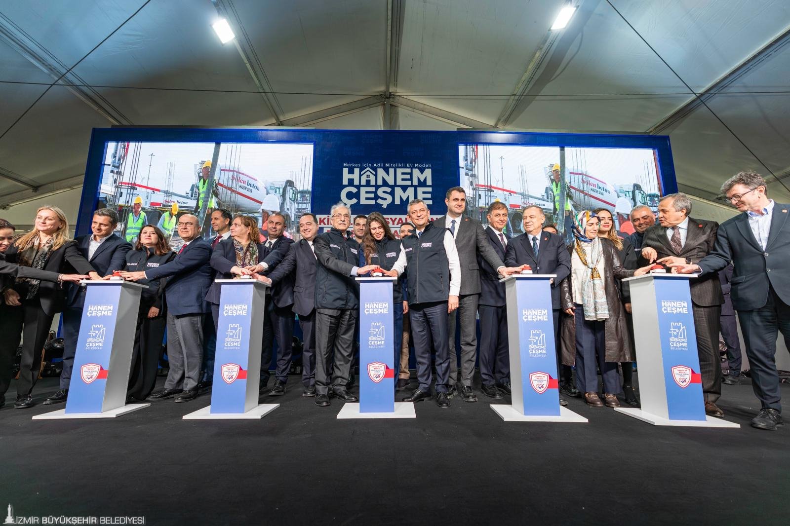 Barınma krizine İzmir reçetesi: 'Baskı altındayız; bize direnmek yakşıır'