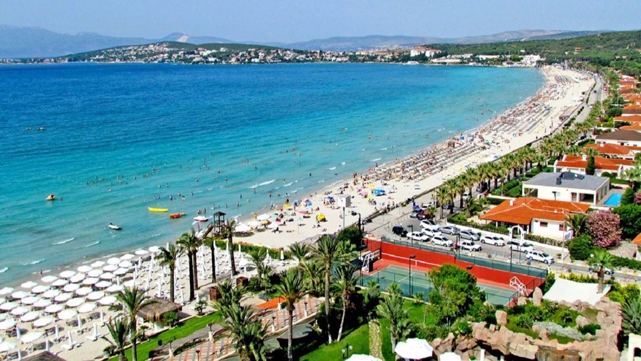 Bakanlık 9 dönümlük arazinin statüsünü düşürdü. Fener Burnu’ndaki o parselde