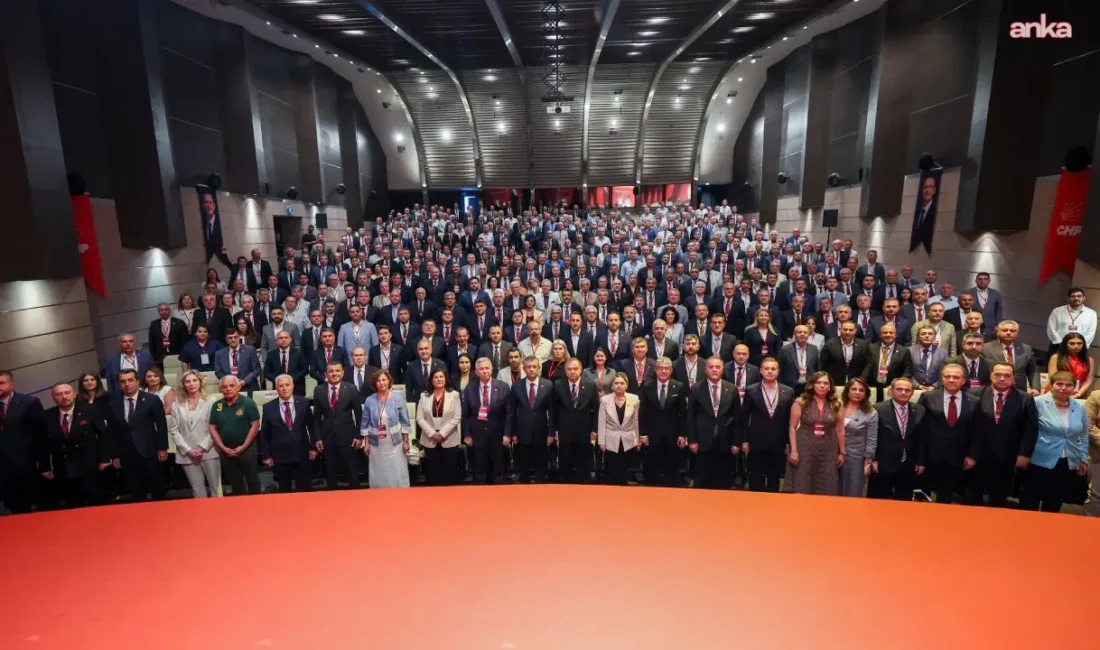 Ataşehir Belediye Başkanı Onursal Adıgüzel'in tutuklanmasıyla tırmanan gerilim sonrası CHP