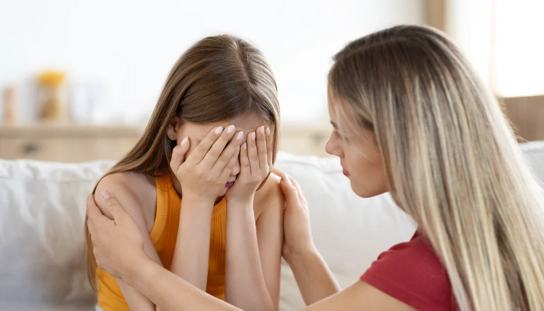 Psikolog Ece Başak Karakaş, yaşanan bu travmatik sürecin ardından ebeveynler