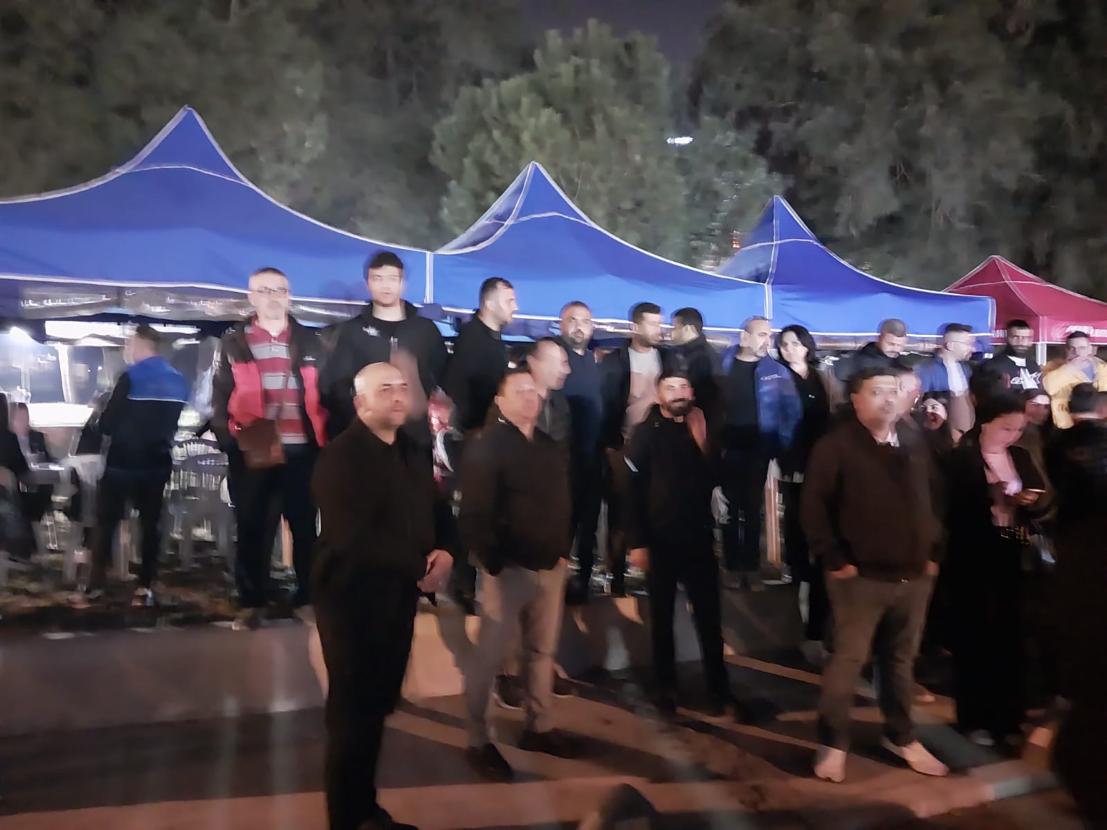 Meslek Fabrikası önünde 'çadır gerginliği': Polis kaldırdı; tansiyon yükseldi 4 Meslek Fabrikası önünde 'çadır gerginliği': Polis kaldırdı; tansiyon yükseldi