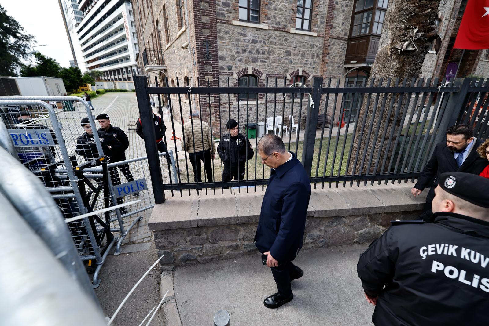 Tugay Meslek Fabrikası'na girdi: Önce alınmadı, sonra alındı