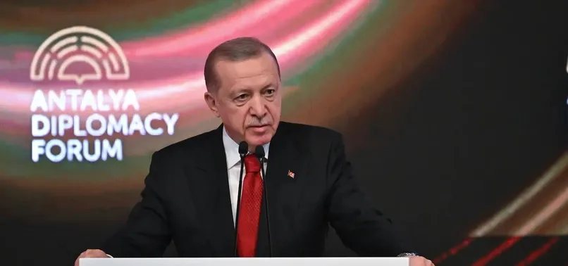 Antalya Diplomasi Forumu’nun açılışında konuşan Cumhurbaşkanı Erdoğan, küresel sistemin tıkandığına