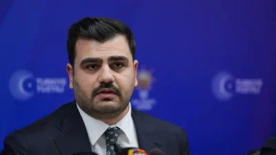 AK Parti Genel Sekreteri ve İzmir Milletvekili Eyyüp Kadir İnan,
