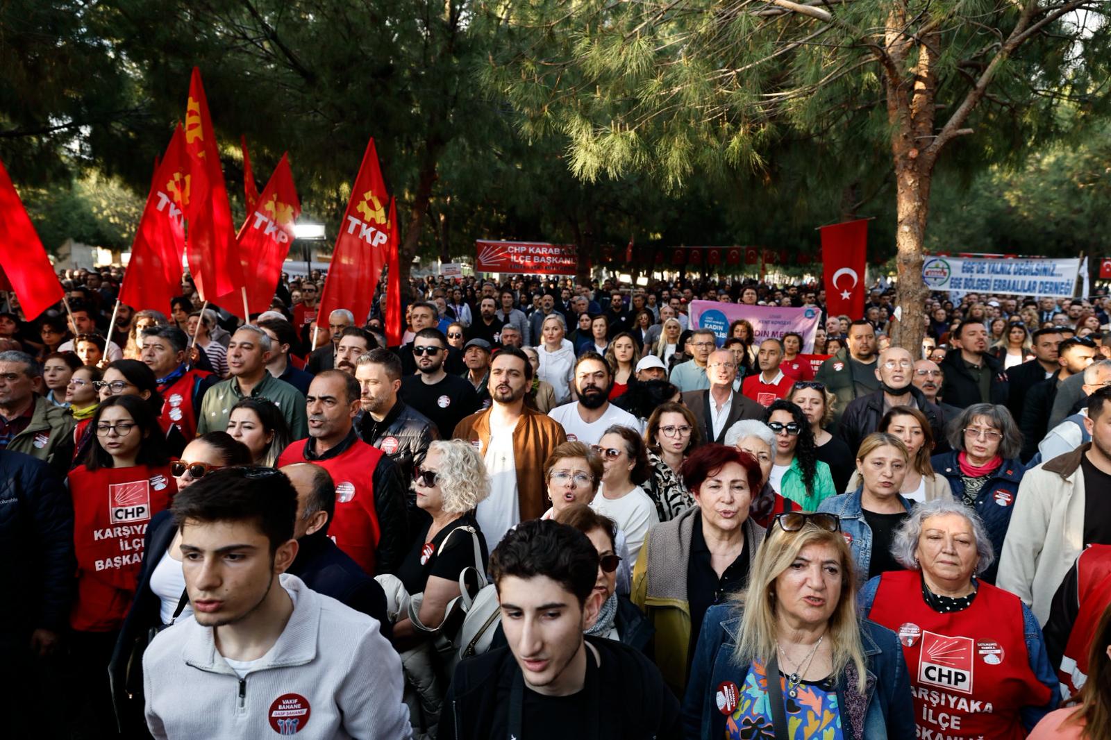 Kocaoğlu'ndan Meslek Fabrikası Mitingi'nde sert uyarı: 'Bu mallar onların değil, milletin'