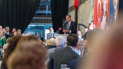 Siyasette uzun süredir bir "algı çalışması" yürütüldüğünü ifade eden Tugay,