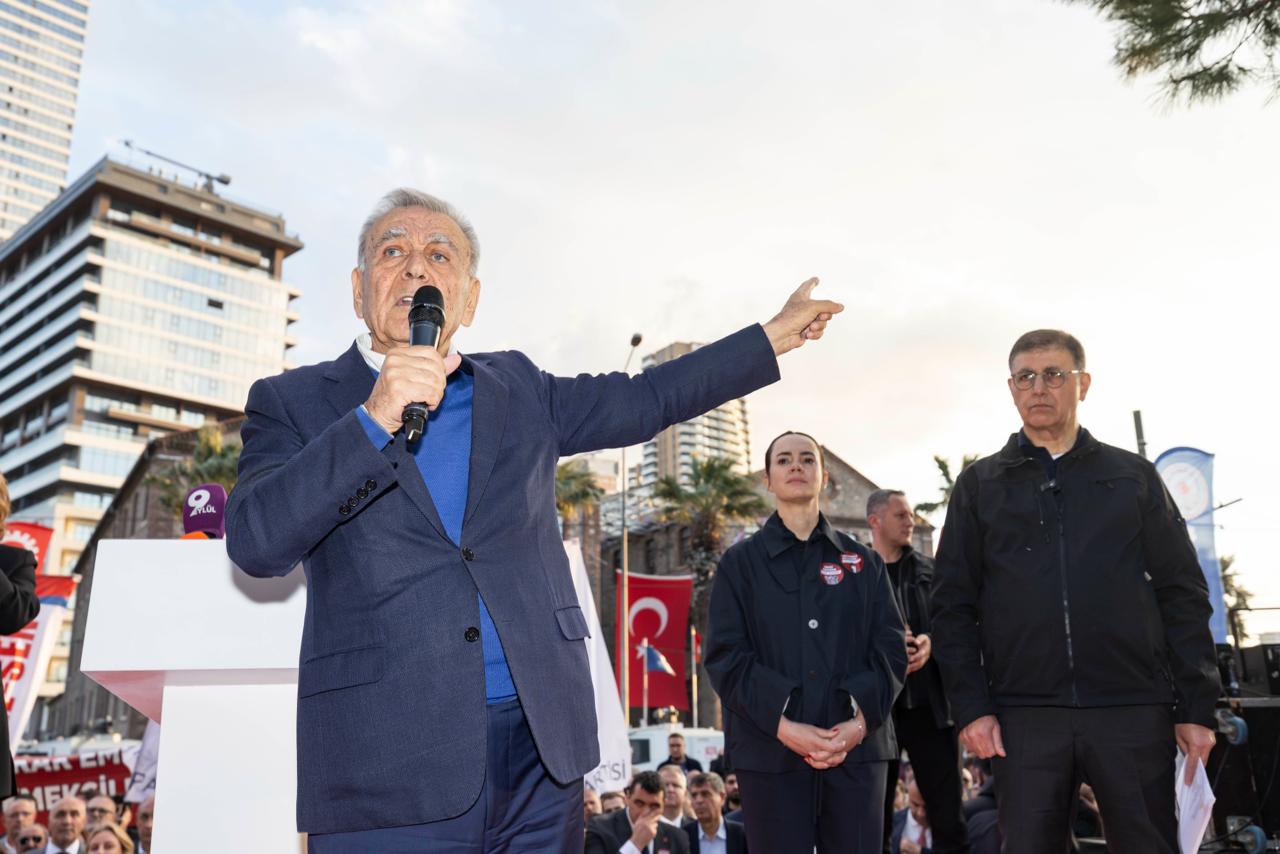 Kocaoğlu'ndan Meslek Fabrikası Mitingi'nde sert uyarı: 'Bu mallar onların değil, milletin'