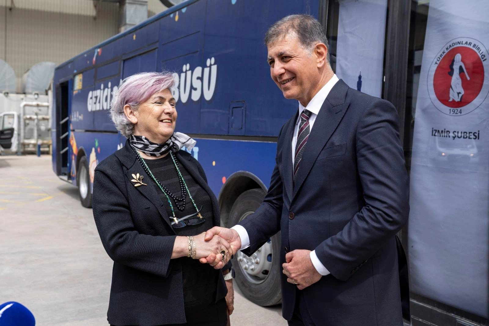 Gezici Bilim Otobüsü yola çıktı: İzmir’den Adıyaman’a bilim köprüsü 3 Gezici Bilim Otobüsü yola çıktı: İzmir’den Adıyaman’a bilim köprüsü