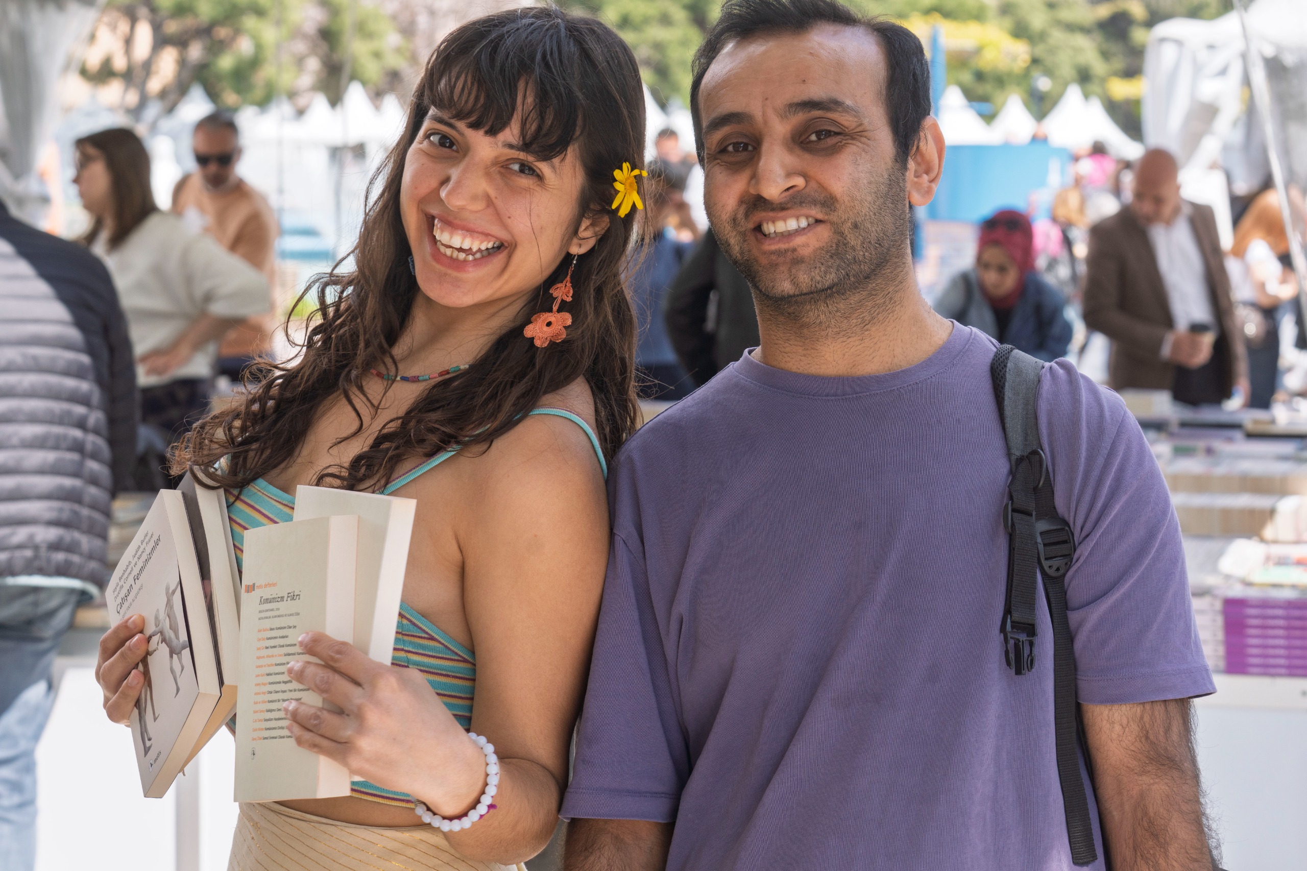 İZKİTAP’ta edebiyatla dolu hafta sonu: Kültürpark’ta yazarlar ve okurlar buluştu!