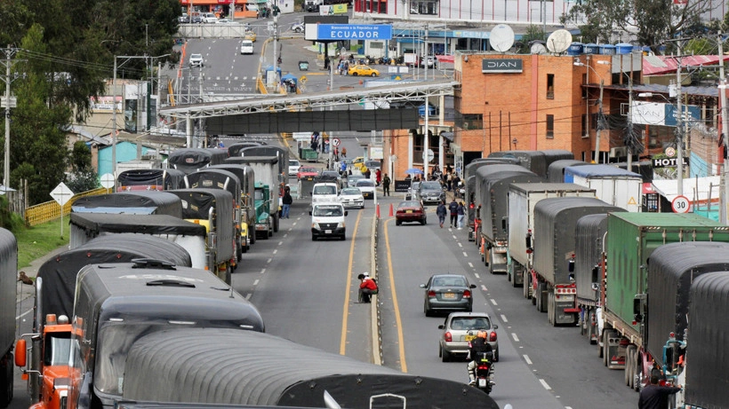 Yüzde 100 gümrük vergisi kararıyla iki ülke arasındaki ticaret durma