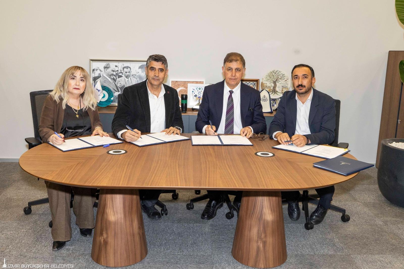 Büyükşehirde 'tarihi imza': 6 bin emekçiyle TİS imzalandı