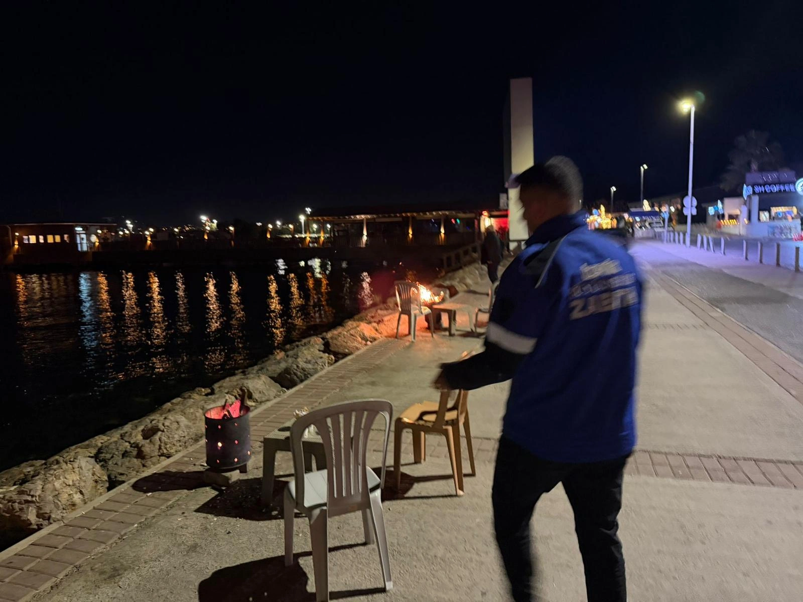 İnciraltı'nda 'ateş parası' dönemine zabıta tokadı: Fahiş fiyata geçit yok!