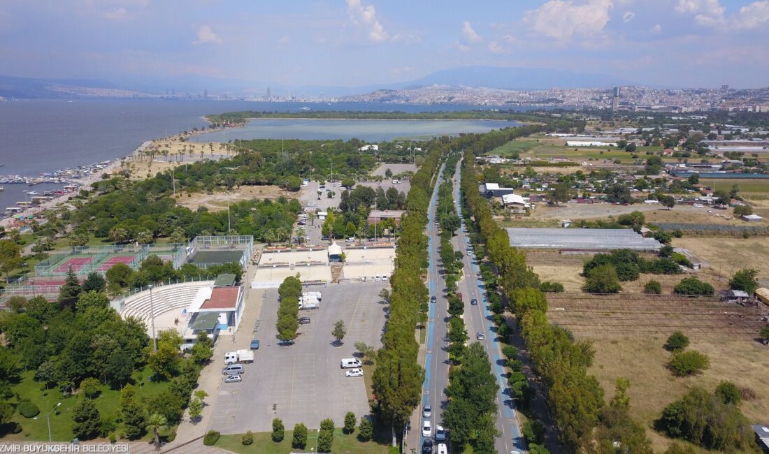İzmir'in yıllardır çözüm bekleyen en büyük kentsel gündemlerinden biri olan