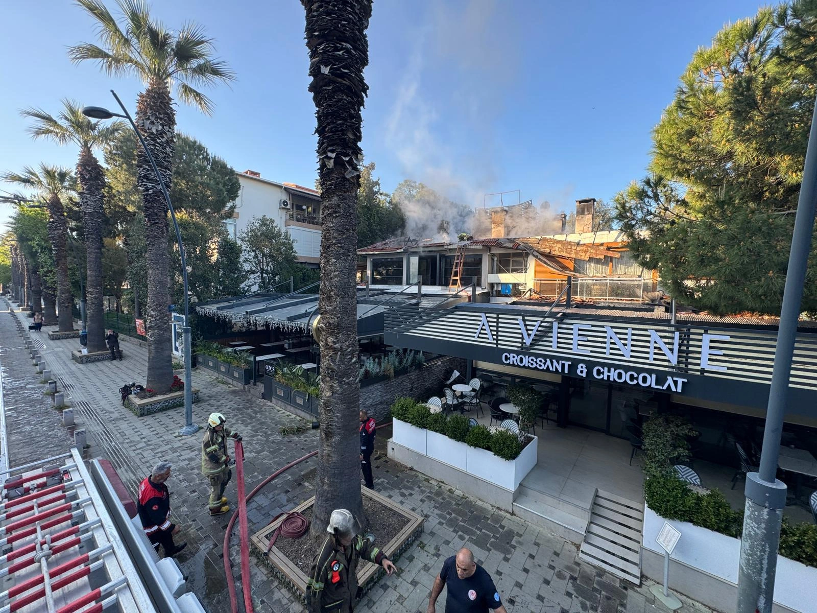 İtfaiyeden hız rekoru: 11 araçlık müdahale felaketi engelledi!