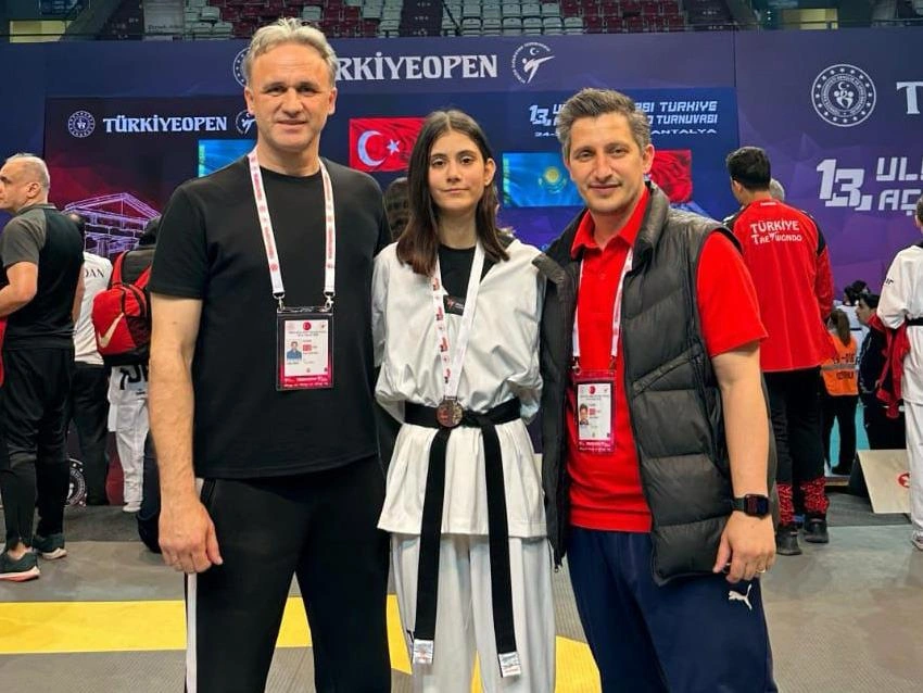 İzmir’in altın çocukları dünyayı dize getirdi!