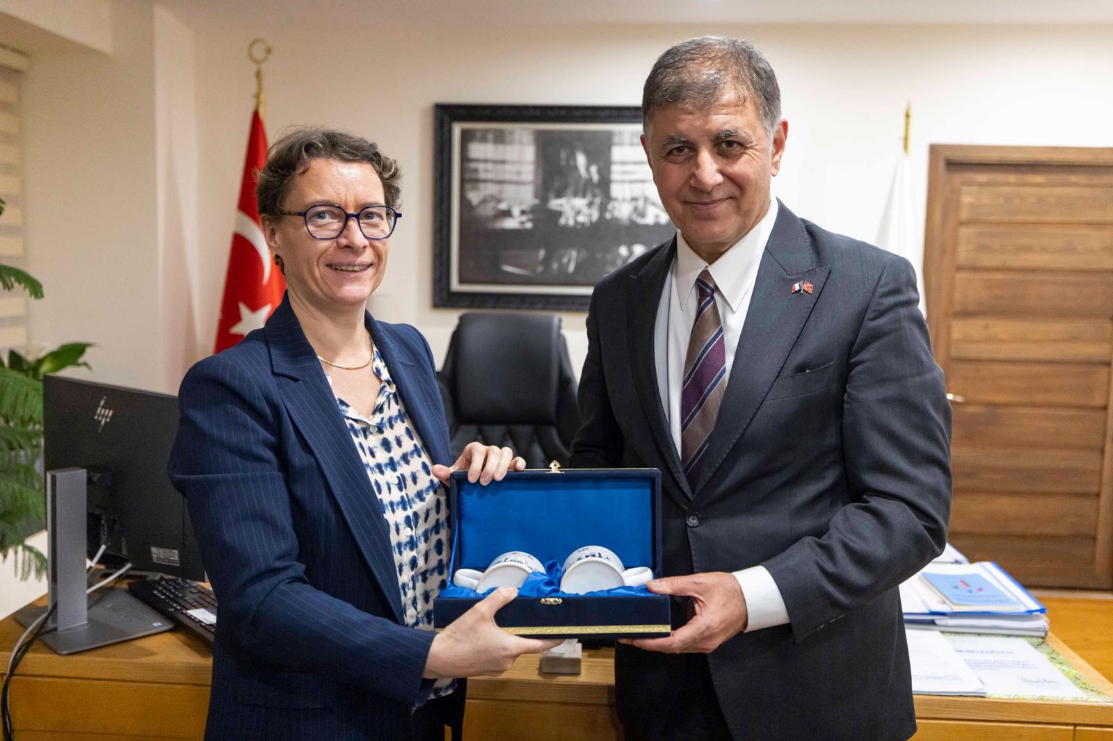 Fransa Kalkınma Ajansı (AFD), İzmir’in yanındayız dedi! Büyükelçi Dumont ve