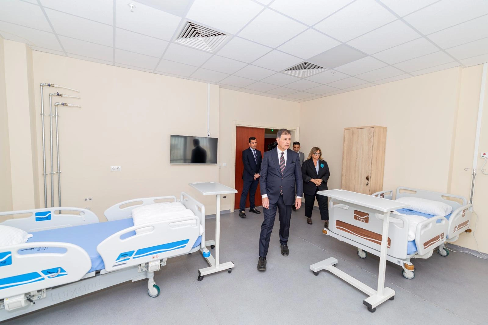 İzmir’in çınarları için şefkat seferberliği: Cemil Tugay’dan yeni geriatri merkezi müjdesi!