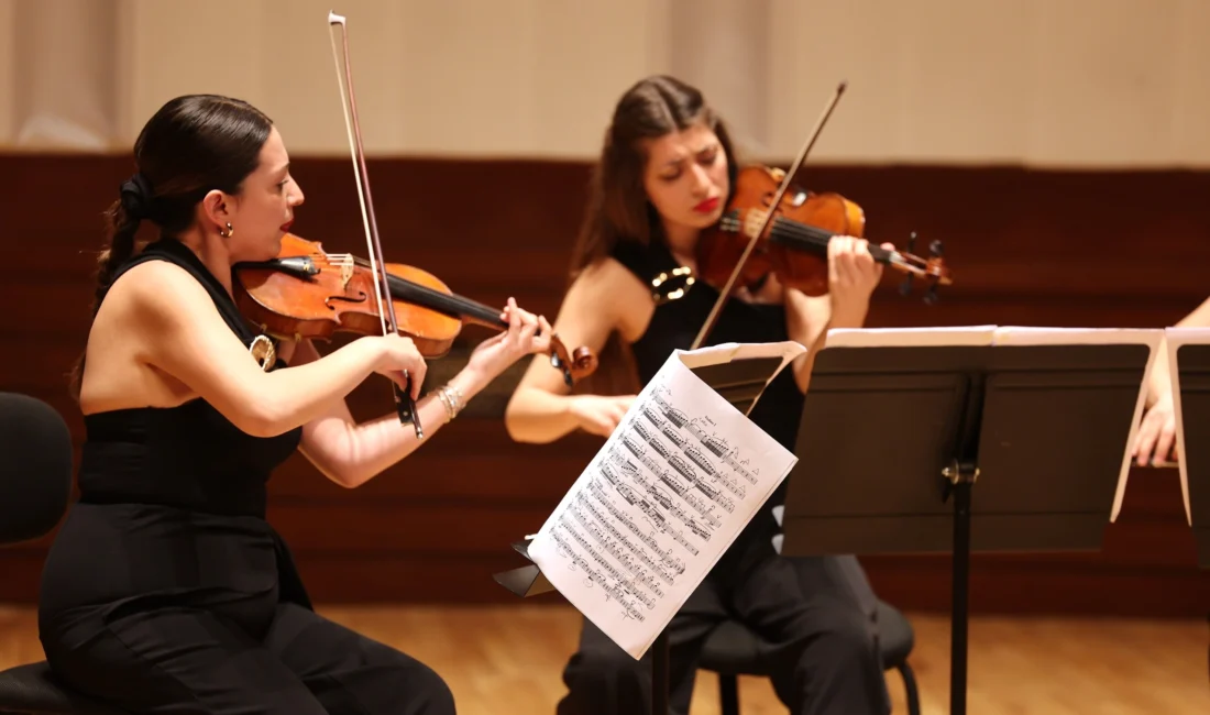 İzmir Oda Orkestrası, Nisan ayının son konseri ile sanatseverlere özel