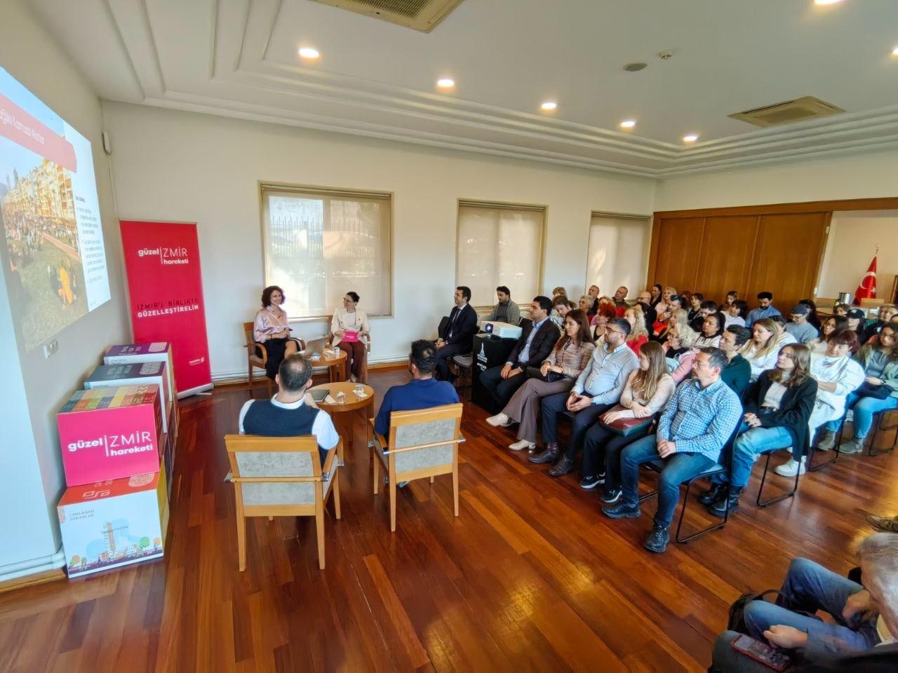 İzmir’in ritmi Şato’dan yükseldi! "Kişisel devrimini yap, hareketin parçası ol" 2 İzmir’in ritmi Şato’dan yükseldi! "Kişisel devrimini yap, hareketin parçası ol"