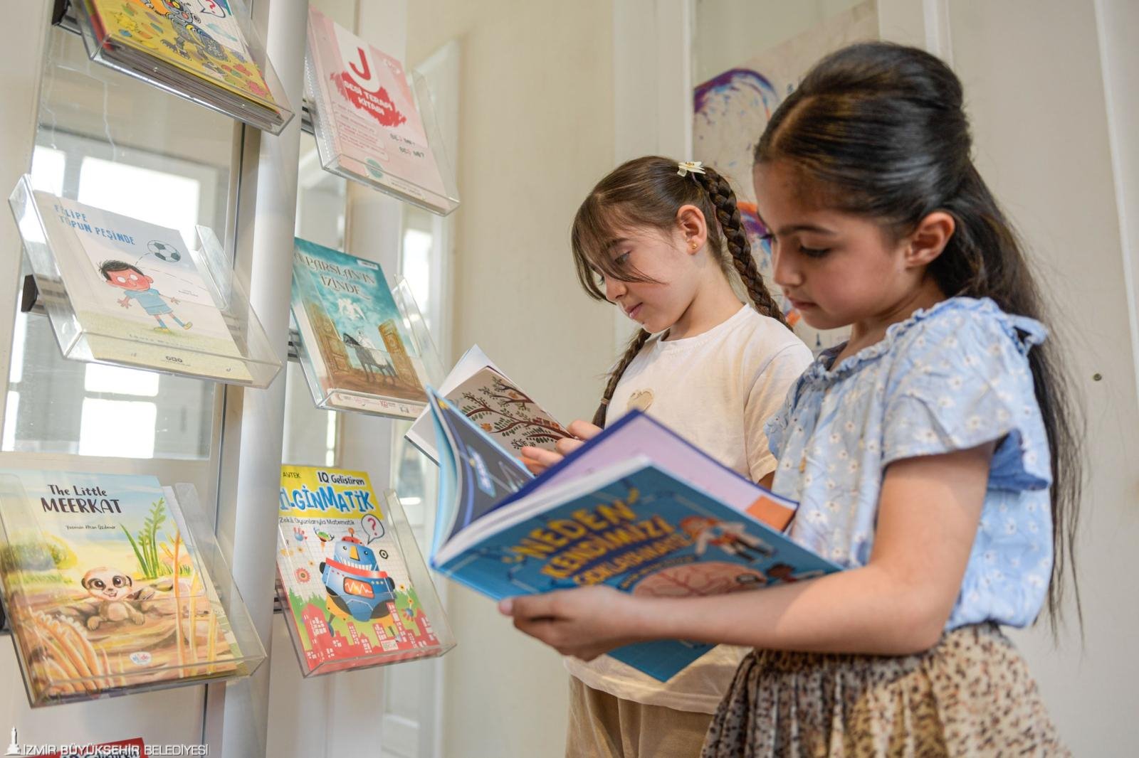 Buca’nın kalbinde, Kasaplar Meydanı’nın tarihi dokusunda minik okurlar için kitap
