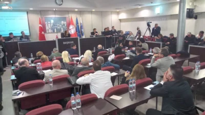 Karşıyaka Belediye Meclisi Nisan ayı oturumu Başkan Yıldız Ünsal başkanlığında