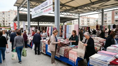 Karşıyaka’dabeşinci kez kurulamayan "Tekstil Günleri" pazar yeri tartışmalarına İzmir Büyükşehir