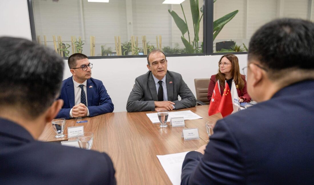 İzmir ve Çin’in dev kıyı şehri Qingdao, körfezin temizliğinden modern