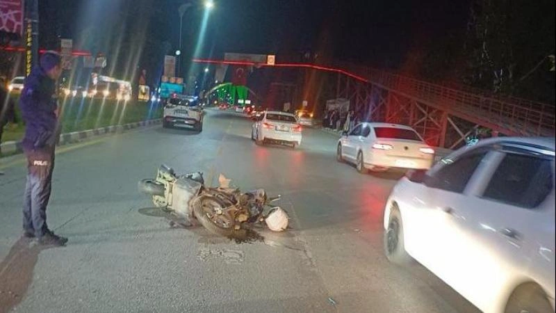 Manisa’nın Yunusemre ilçesinde meydana gelen motosiklet kazasında, Yunusemre İlçe Emniyet